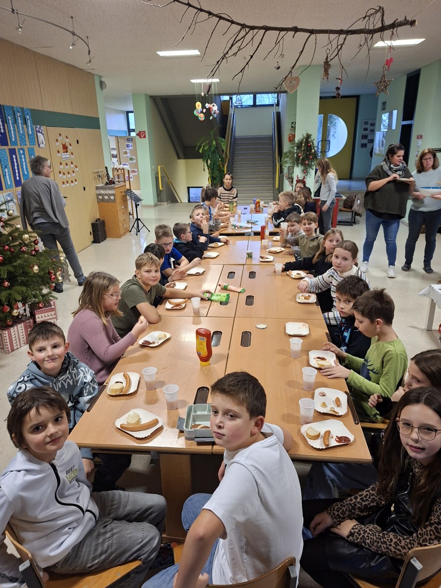 Danke für die Würsteljause!