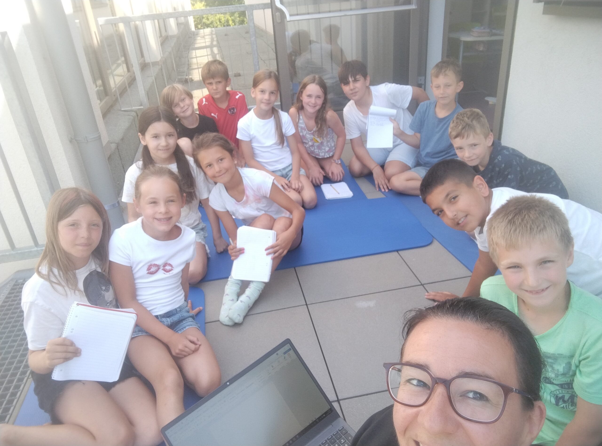 Unterricht auf der Terrasse